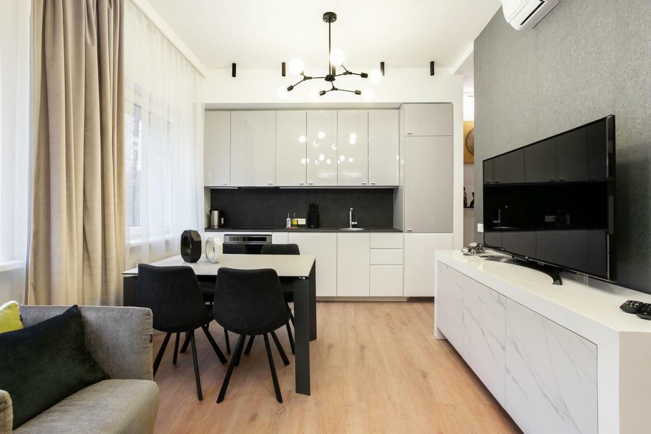Luxury For Everyone - Hills Park Lux Apartments 2 VNO Exterior photo