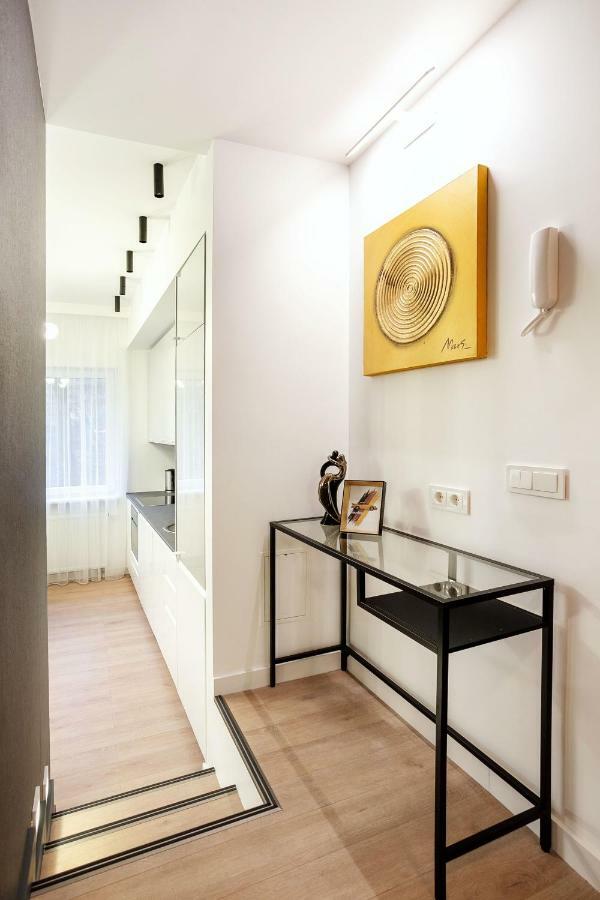 Luxury For Everyone - Hills Park Lux Apartments 2 VNO Exterior photo
